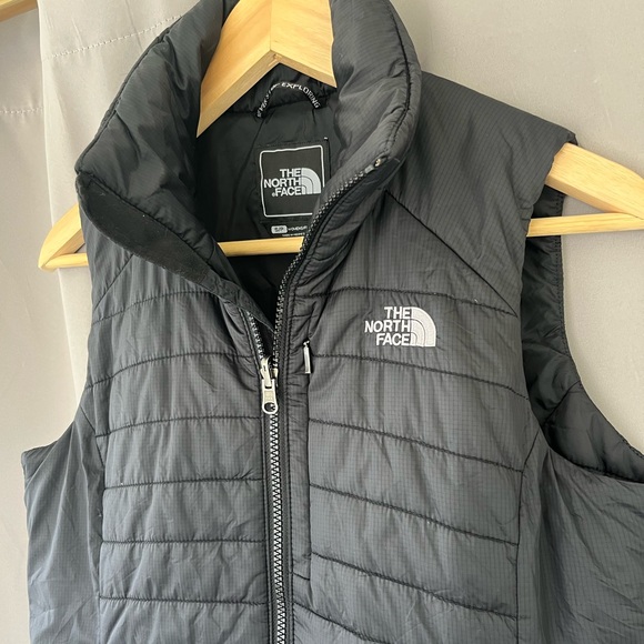 The North Face Black Quilted Primaloft Nylon Zippered Puffer Vest Pockets Size S - Picture 2 of 8